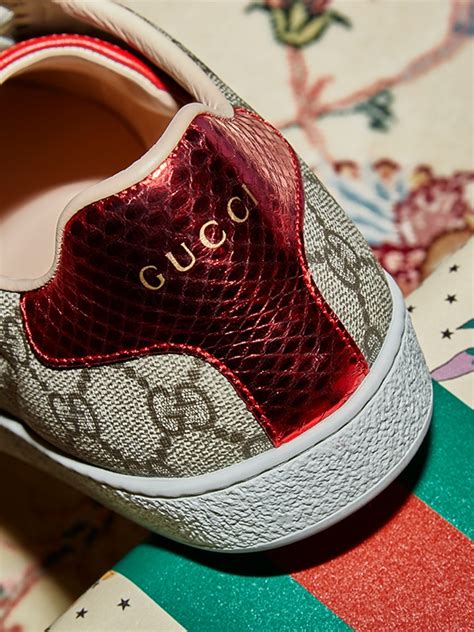 how to recognize real gucci shoes|are Gucci shoes real.